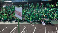 Menurut Kepala Sekolah TK-SD Al Azhar 4 Kebayoran Lama, Sutinah MPd, tujuan simulasi tersebut untuk mengedukasi murid dalam menghami bencana gempa dan kebakaran.  