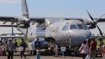 Antusias Warga Lihat Pameran Militer di Lanud Juanda Surabaya