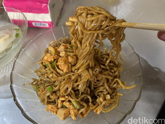 Bakmi Pelita 2, tempat makan bakmi ayam ngumpet dalam gang di Bandung