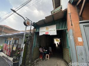Ngumpet dalam Gang, Warung Bakmi Ayam Ini Sudah Eksis Sejak 1998