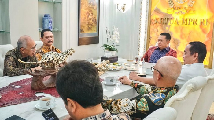 Bamsoet mendukung gelarang Time Rally 2023.
