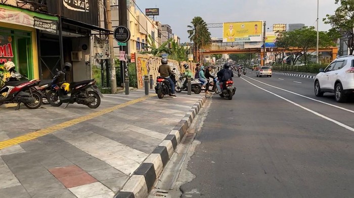 Dishub Kota Depok mengimbau ojol yang menunggu orderan parkir di tempat yang sudah disediakan