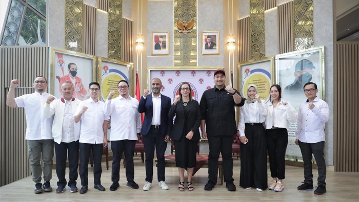 Menpora Dito Ariotedjo menyaksikan penandatanganan MoU dengan Global Sports Innovation Center (GSIC) untuk inovasi olahraga.