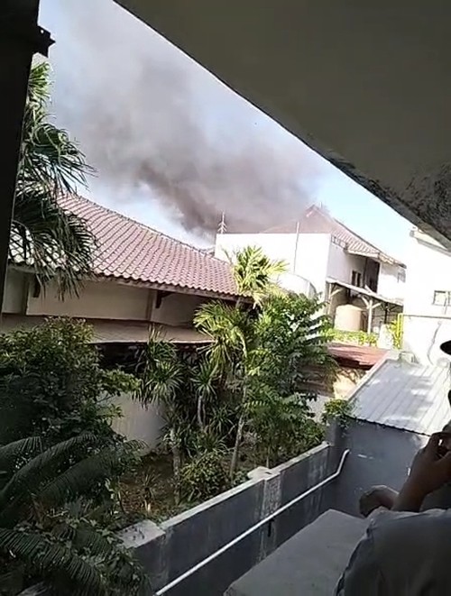 Kebakaran hotel Hotel Discovery Kartika Plaza, Senin (12/6/2023). (IST)