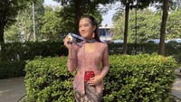Memiliki lebih dari 24 ribu followers di Instagram, putri cantik Andika ‘Kangen Band’ ini sering mengunggah keseruannya saat makan bareng teman-teman. Foto: Instagram @kiranavelovoice