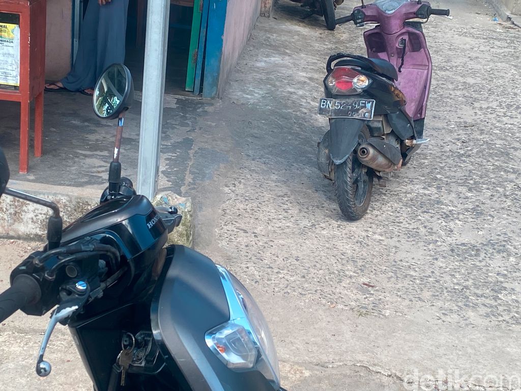 Kunci Motor Tak Dicabut Pemiliknya di Belitung