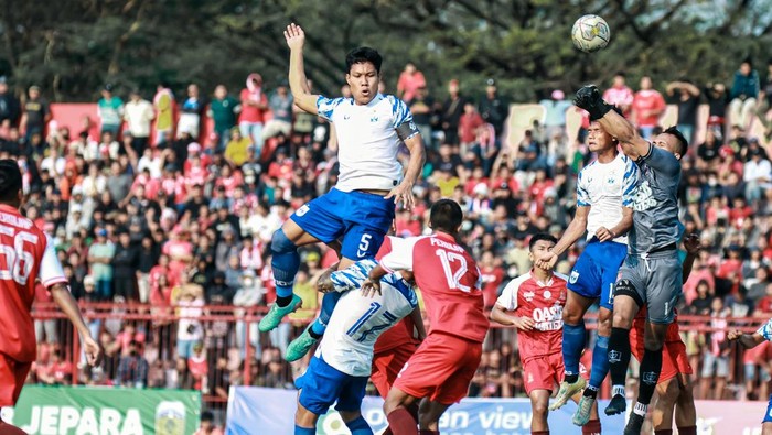 Laga uji coba antara Persijap Jepara melawan PSIS Semarang.