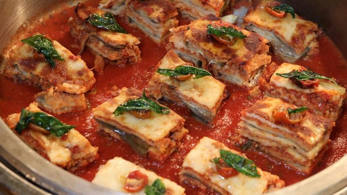 Lezatnya aneka menu Taste of Italy di The Trans Luxury Hotel