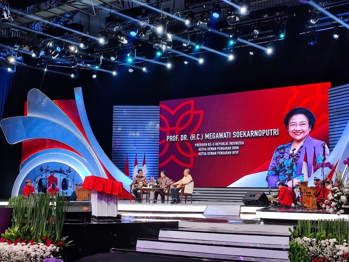 Megawati Soekarnoputri hadiri acara penandatanganan MoU LPP TVRI dengan BRIN di  Auditorium LPP TVRI, Jalan Gerbang Pemuda No. 8 Senayan, Jakarta Pusat, Senin (12/6/2023).