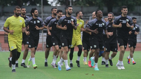 Melihat Latihan Perdana Timnas Palestina di Stadion Gelora 10 November