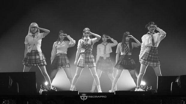 Showcase NMIXX di Jakarta