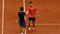 Pada pertandingan Final French Open di Lapangan Rolland Garos, Minggu (11/6/2023) malam WIB, Djokovic yang jadi unggulan ketiga menghadapi Ruud yang merupakan unggulan keempat. 