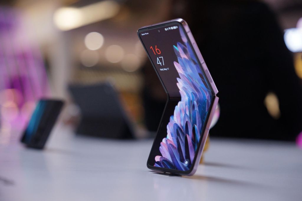 OPPO FIND N2 Flip