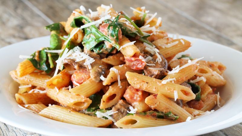 Pelayan Sajikan Pasta Babi ke Muslim, Restoran Mamma Rosy Klarifikasi Begini Pelayan Sajikan Pasta Babi ke Muslim, Restoran Mamma Rosy Klarifikasi Begini