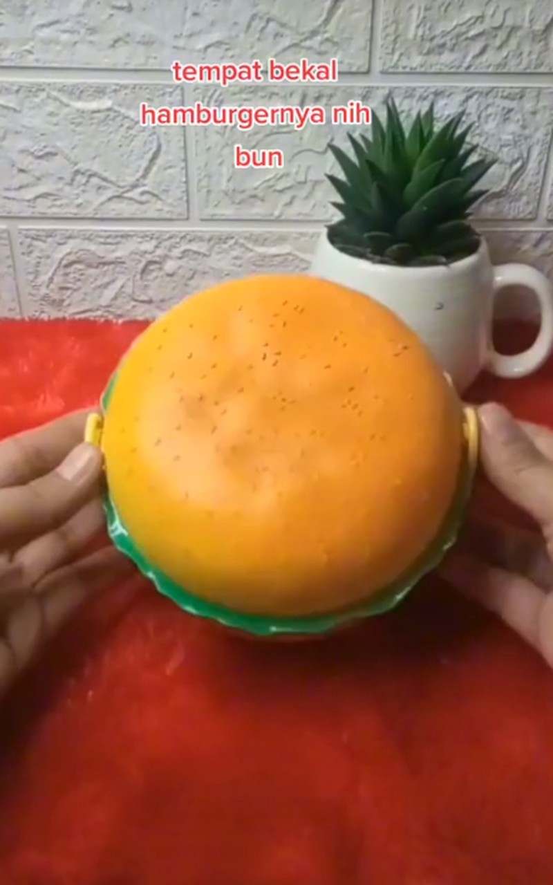 Gemas! 10 Peralatan Makan Lucu Ini Bisa Dibeli di TikTok Shop
