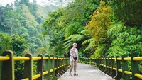 Trekkingnya dari Plunyon Kalikuning, melalui jembatan, dan berakhir di Kalikuning Park (Foto: Puan Maharani/Instagram)