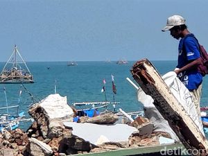 Asa Endang Kala Bangunan di Gadobangkong Palabuhanratu Dibongkar