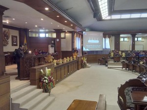 4 Parpol di DPRD Bali Tolak Larangan Mendaki Gunung