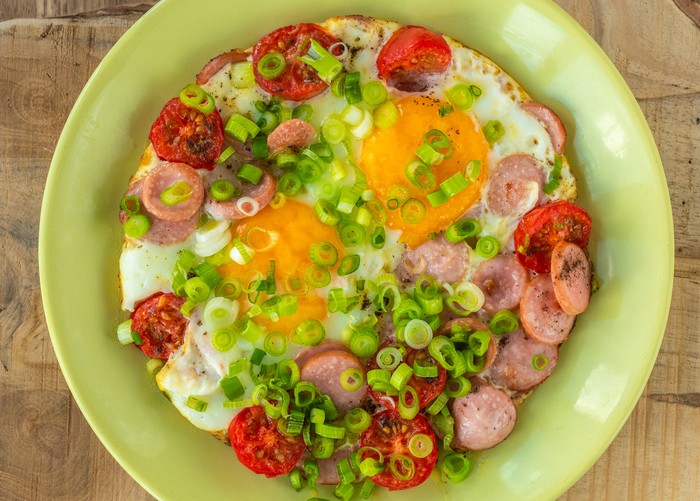 Resep Telur Goreng Sosis dan Tomat
