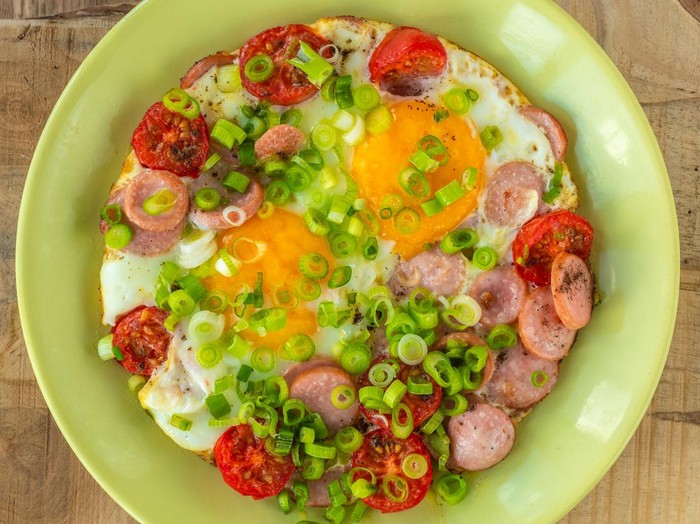 Resep Telur Goreng Sosis dan Tomat
