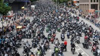 Menurut penyelenggara, sekitar 7000 pengunjung datang Hamburg Motorcycle Service.  