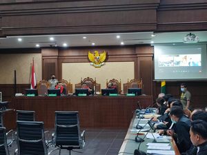 Lukas Enembe Ngaku Sakit Bikin Sidang Dakwaan Kasus Suap Ditunda