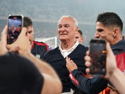 Dengan finis di posisi kelima klasemen akhir Serie B, Cagliari berhak atas tiket playoff. Ini sukses dimanfaatkan Ranieri. Foto: NurPhoto via Getty Images/NurPhoto