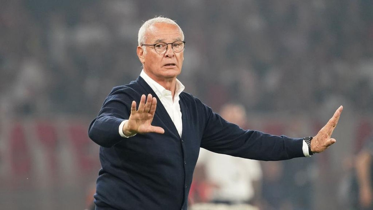 Ranieri dikabarkan akan kembali melatih Roma. Foto: NurPhoto via Getty Images/NurPhoto