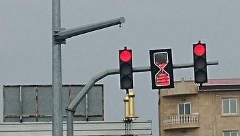 Lampu untuk memperlihatkan durasi lampu merah. Foto: Reddit