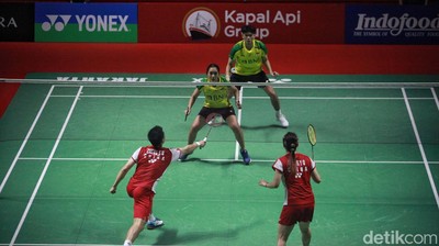 Ganda Campuran RI Diterkam Pasangan Nomor Satu Dunia