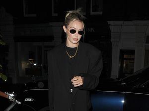 Gigi Hadid Ditahan gegara Bawa Ganja Saat Liburan