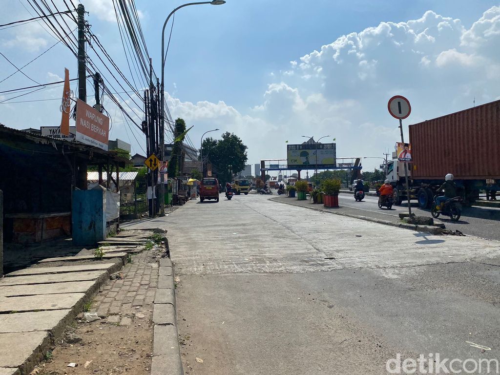 Hasil perbaikan jalan di Kranji, Kota Bekasi, 13 Juni 2023. (Fathia Nabila Qonita/detikcom)