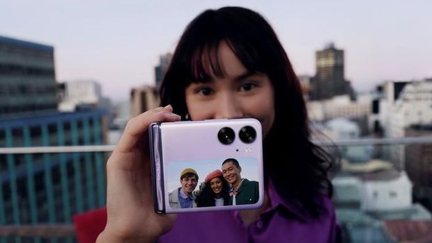 HP Lipat Terbaru OPPO yang menawarkan sejumlah privilege untuk penggunanya.
