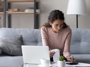 Dukungan Internet Cepat Bikin Kelola Keuangan Lebih Efektif