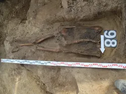 Penampakan Seram Kuburan Massal Vampir di Polandia