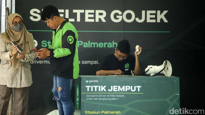 Gojek Indonesia meresmikan Shelter Goride Instant di Palmerah, Jakarta. Shelter itu menurunkan tingkat kemacetan di kawasan tersebut.