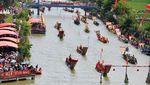 Meriahnya Balap Perahu Naga di China