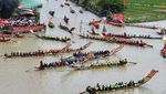Meriahnya Balap Perahu Naga di China