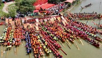 Balap perahu naga ini merupakan adat rakyat China berusia ribuan tahun.  
