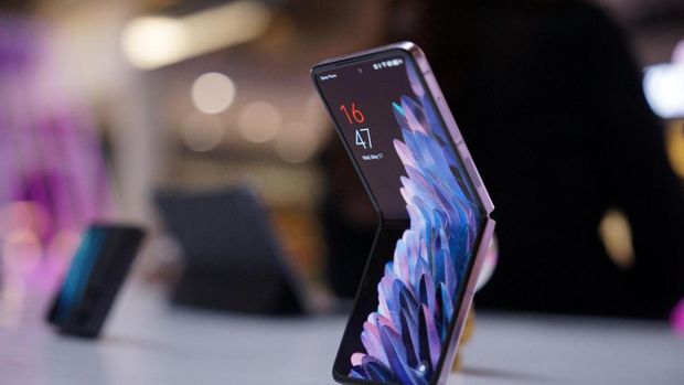 OPPO Find N2 Flip