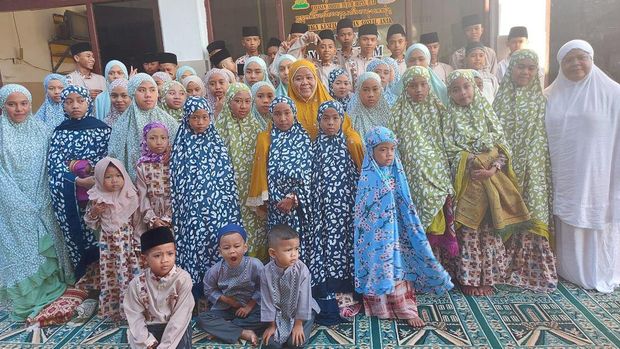 Berkat sahabat baik, Panti Asuhan Miftahul Ulum Pegayaman di Bali bisa melunasi tunggakan material pembangunan musala. Kebutuhan pangan mereka juga tercukupi.