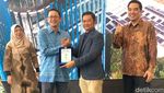 Penampakan PLTS di Atap Kantor Pusat Blue Bird