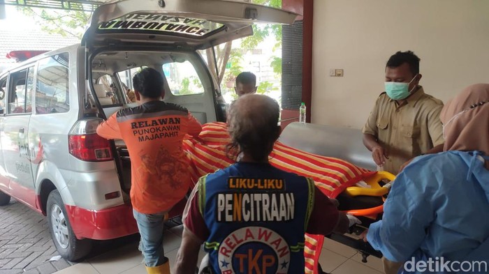 penemuan mayat di mojokerto