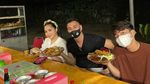 Dermawan! Raffi Ahmad sering Bantu UMKM Kuliner