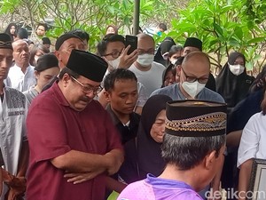 Rano Karno Kehilangan Sosok Kasiman Koh Ahong