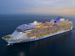 Aduh! Penumpang Kapal Pesiar Royal Caribbean Jatuh ke Laut