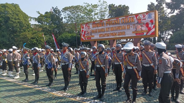 Sejumlah anak mengikuti lomba polisi cilik di Polda Jabar