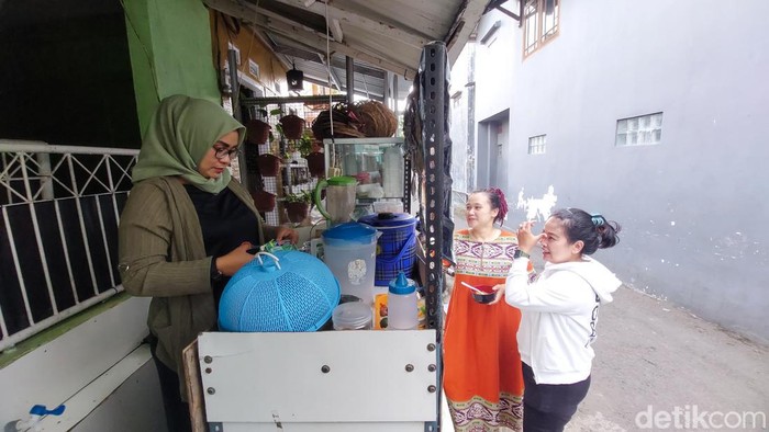 Sri Wulan Yuliana, Emak-emak Penjual Seblak di Cimahi Nekat Maju Jadi Caleg