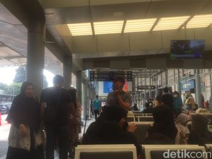 Penumpang Setuju Aturan Pakai Masker di KA Dicabut: COVID Sudah Terkendali