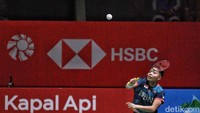 Usai jeda, Apri/Fadia tampil lebih tenang dan menanti duet Jerman membuat kesalahan dan menyulitkan mereka dengan pukulan-pukulan dropshot yang sulit dikembalikan.  